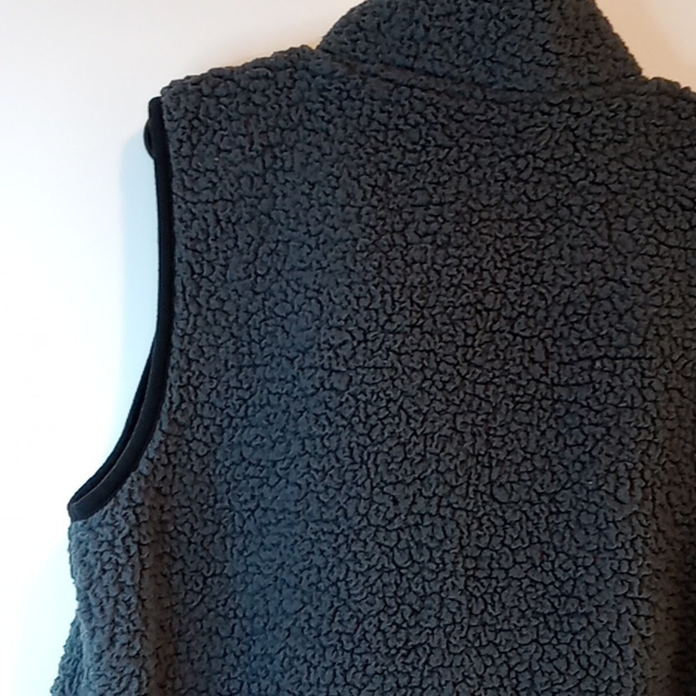 PINK Victoria’s Secret Full Zip Sherpa Fleece Vest Jacket Women's Sz Med NICE! - Picture 12 of 12